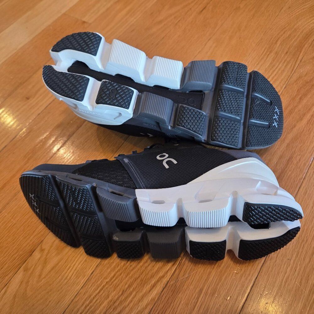 On Cloudflyer Mens Running Shoes *Different Sizes Left Size 12.5 Right Size 11.5 - Picture 9 of 14